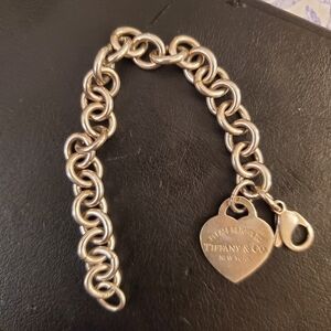 Tiffany & Co. Silver Chain Bracelet with Heart Charm